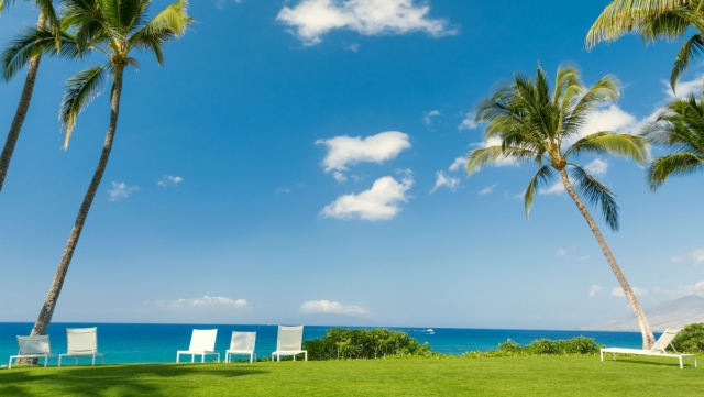 可爱童趣，戏水玩乐在户外滑梯中启航！